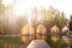 Steg bei den Chalets der ADLER Lodge RITTEN