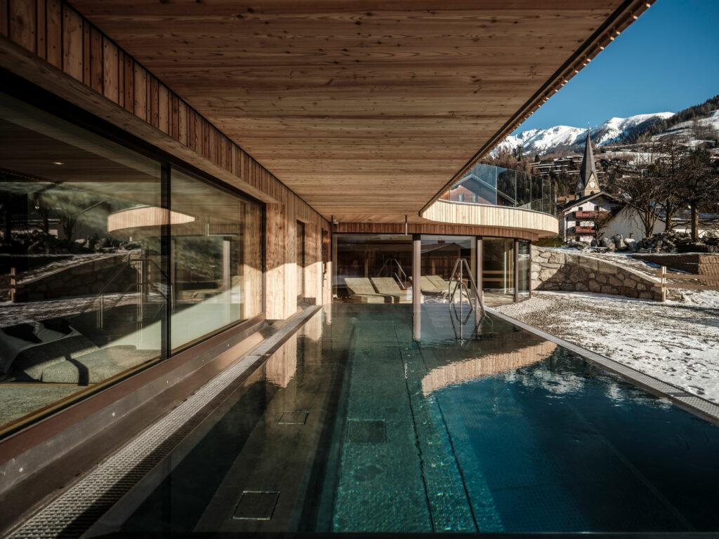 Outdoor Pool at Naturhotel Outside
