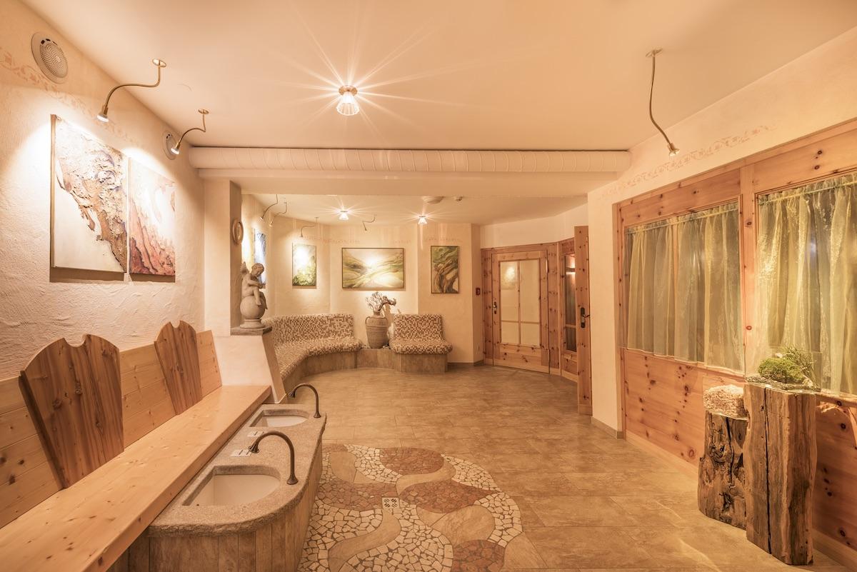 Spa area at Naturhotel Outside – where to go first? :) © Andreas Schönherr