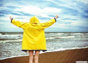 AdobeStock© Jürgen Fälchle Ostsee im Regen