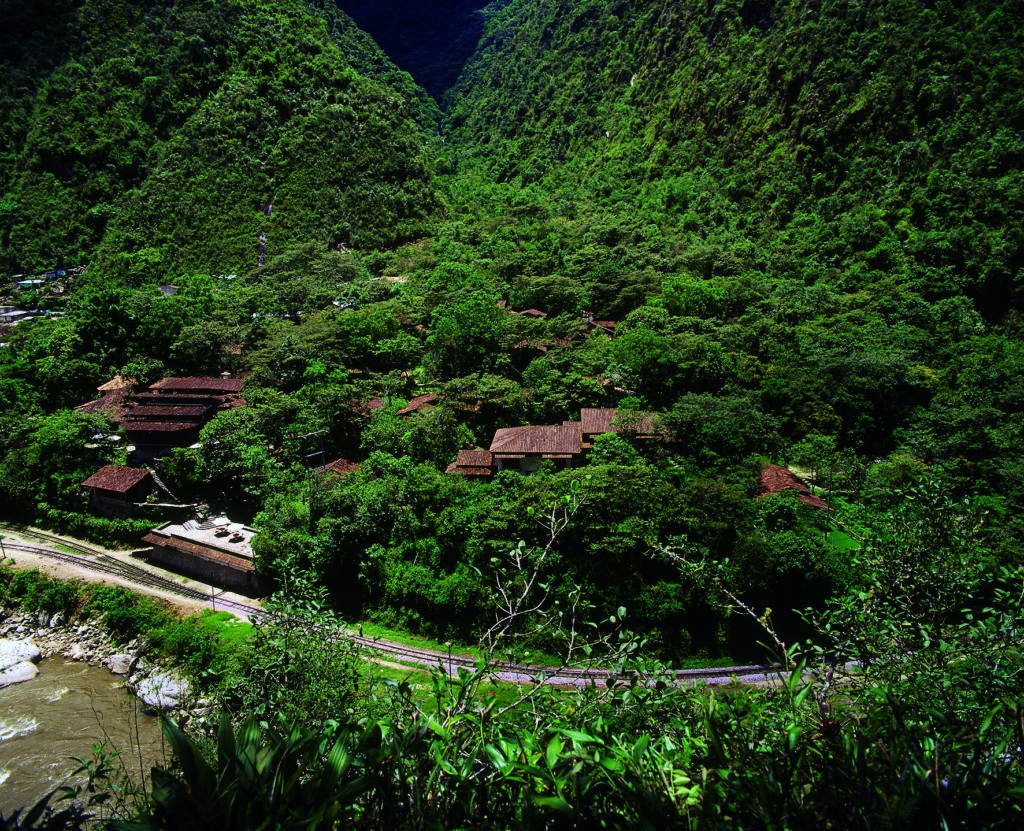 Inkaterra Machu Picchu Hotel in den Anden umgeben von Wald