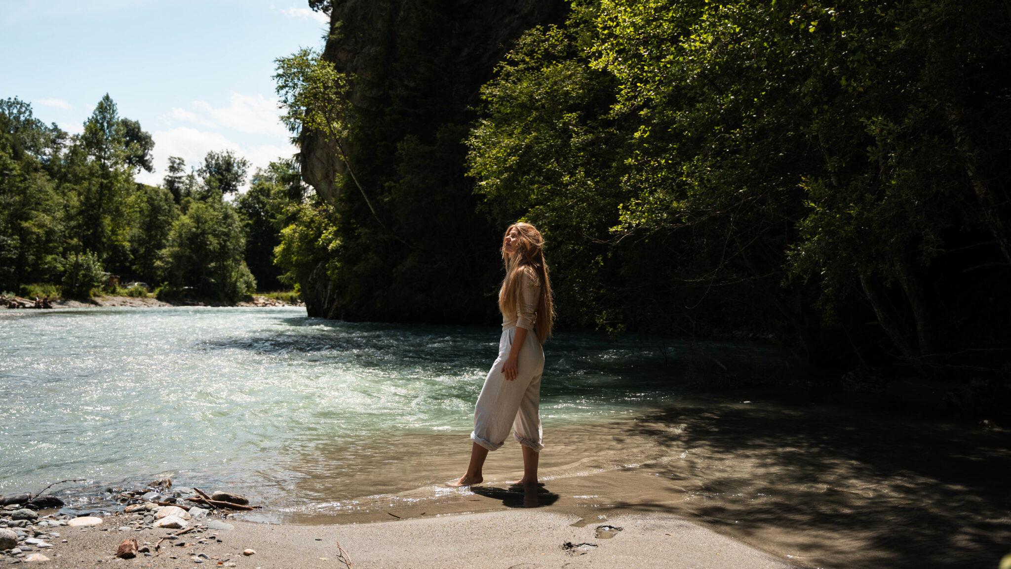 Vacations by the Lake and River, or: Why Freshwater Is So Valuable to Us