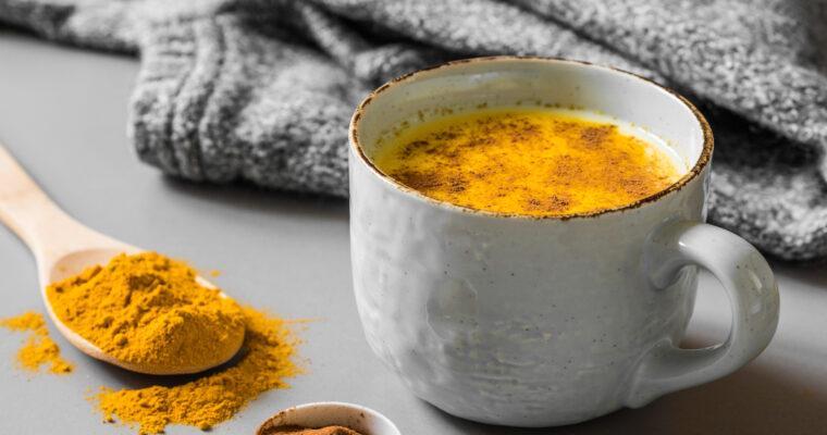 Trendgetränk: Goldene Milch – Immunstärkung aus der Natur