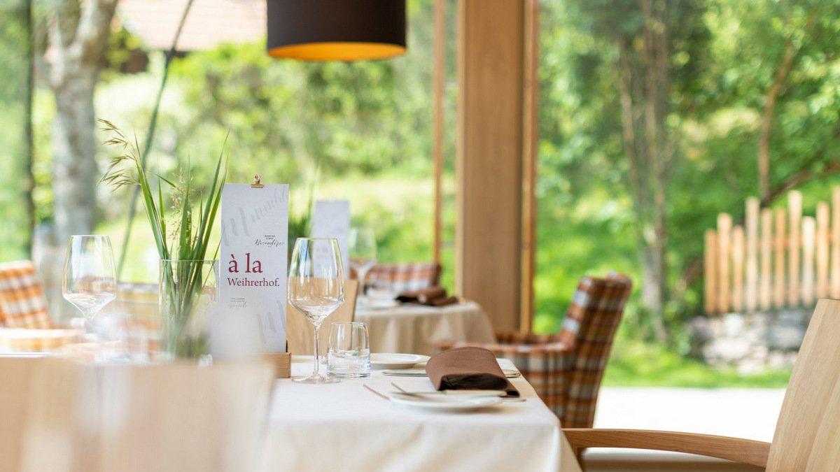 Hotel Weihrerhof, regionale Deko, pflanzen