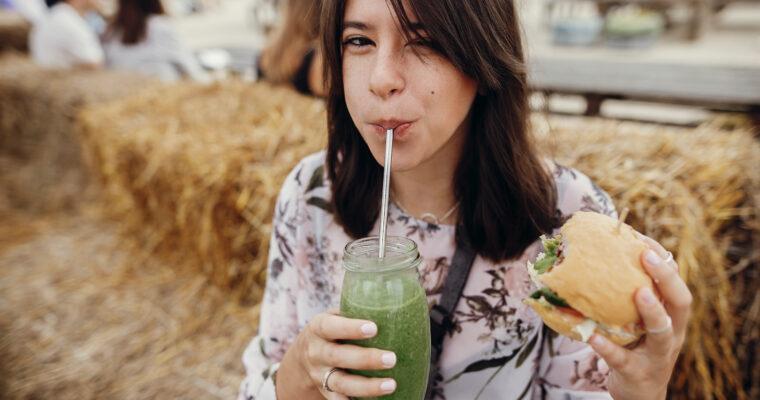 Wie geht eigentlich vegan Reisen? – Wir beantworten alle Fragen rund um Veganen Urlaub, vegane Hotels und vegan-freundliche Reiseziele