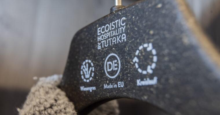 Serie: Nachhaltige Produkte aus Eco-Hotels, Teil 2: Kleiderbügel aus Wiesengras