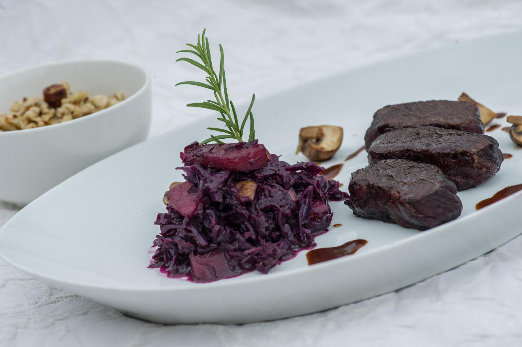 Rezept: Zweierlei vom Reh aus dem Naturresort Gerbehof vom Bodensee