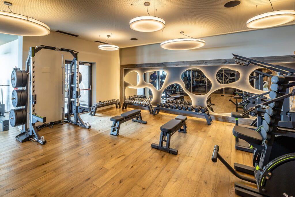 Fitnessraum mit Kraftstation im my arbor