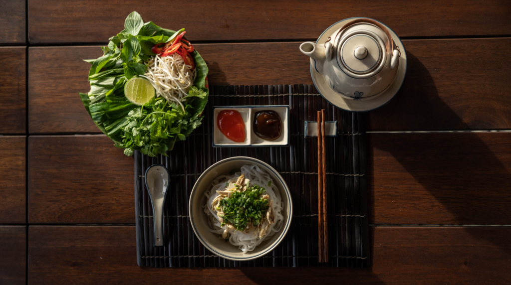Traditionelles Vietnamesisches Gericht Pho im Restaurant